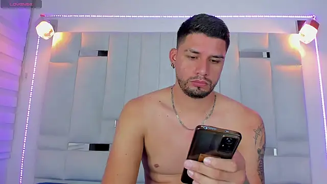 Snapshot of Jacoob19_ chatting on 6, 2, 2025 Jacoob19 online show from 6, 2, 2025