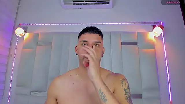 Snapshot of Jacoob19_ chatting on 1, 3, 2025 Jacoob19 online show from 1, 3, 2025