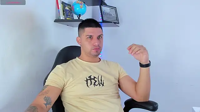 Snapshot of Jacoob19_ chatting on 14, 10, 2025 Jacoob19 online show from 14, 10, 2025