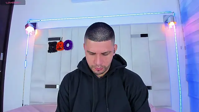 Snapshot of Jacoob19_ chatting on 19, 10, 2025 Jacoob19 online show from 19, 10, 2025