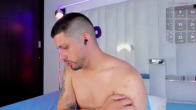 Snapshot of Jacoob19_ chatting on 30, 10, 2025 Jacoob19 online show from 30, 10, 2025