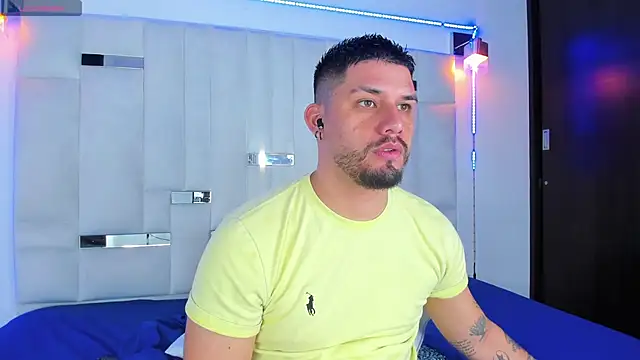 Snapshot of Jacoob19_ chatting on 20, 11, 2025 Jacoob19 online show from 20, 11, 2025