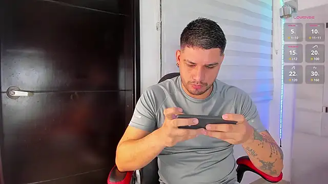 Snapshot of Jacoob19_ chatting on 29, 11, 2025 Jacoob19 online show from 29, 11, 2025