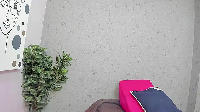 Tiffany mendez online show from 18, 2, 2026