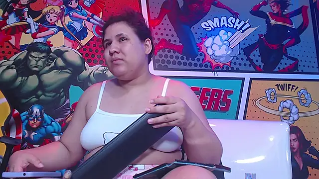 Snapshot of candy_hairy chatting on 16, 4, 2026 candy hairy online show from 16, 4, 2026