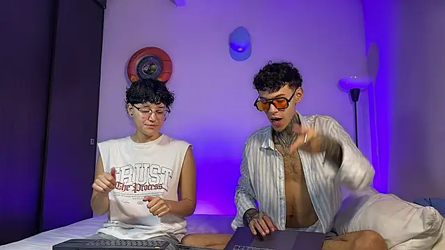 Saturno v online show from 28, 4, 2026