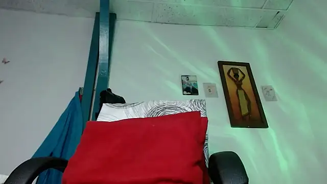 Sexy-Favgirl online show from 24, 4, 2026