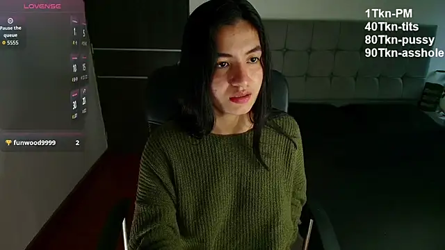 ChloeSanchezx online show from 26, 9, 2025