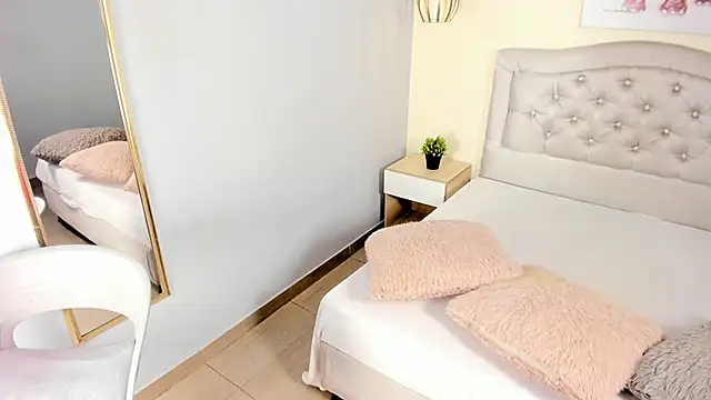 escarleth   online show from 6, 3, 2026