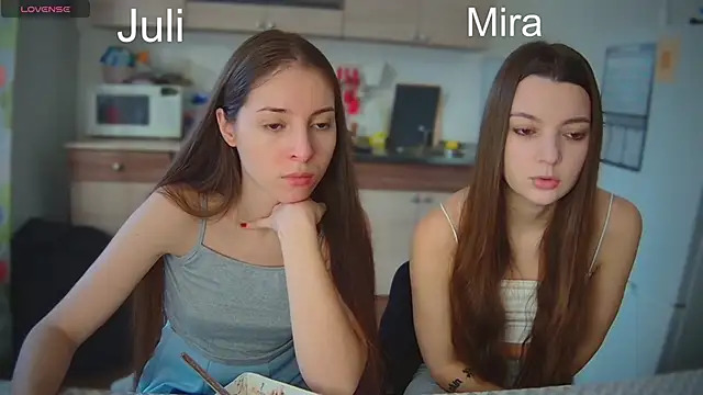 fcjuicy pussy online show from 28, 2, 2025