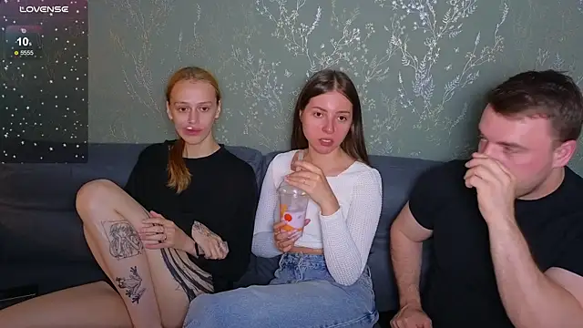 fcjuicy pussy online show from 6, 7, 2026