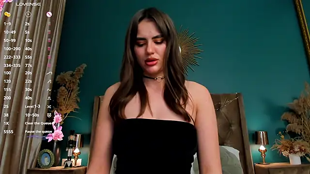 CalyMoon online show from 3, 3, 2025