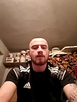 wariacik0024 online show from 24, 2, 2026