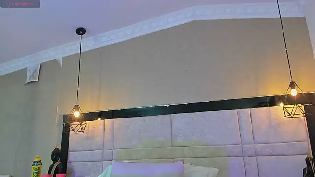 kimCosseyy online show from 9, 11, 2025