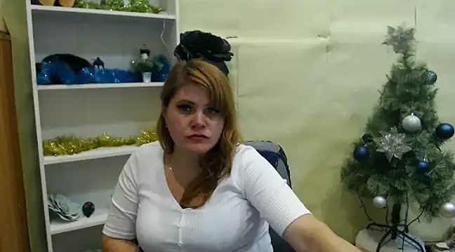 DaniellaKiss online show from 5, 2, 2025