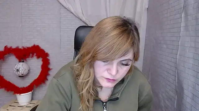 DaniellaKiss online show from 20, 2, 2025