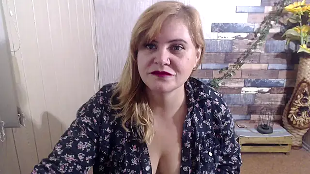 DaniellaKiss online show from 21, 9, 2025