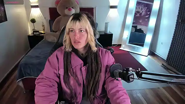  sharlotte777 online show from 3, 2, 2025