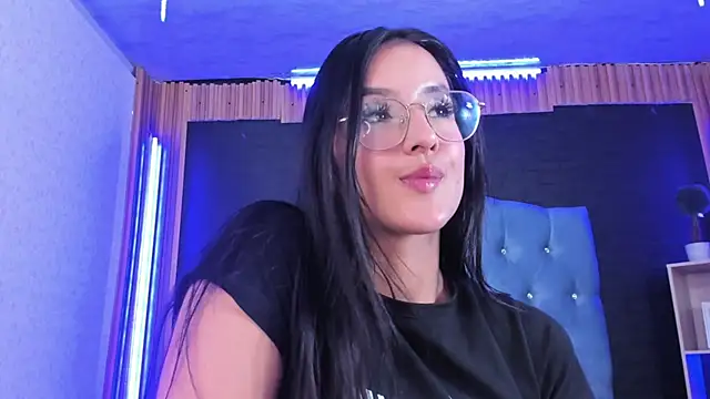 Snapshot of Princess_Violett chatting on 23, 1, 2025 Princess Violett online show from 23, 1, 2025