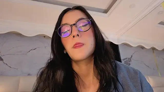 Snapshot of Princess_Violett chatting on 12, 5, 2026 Princess Violett online show from 12, 5, 2026