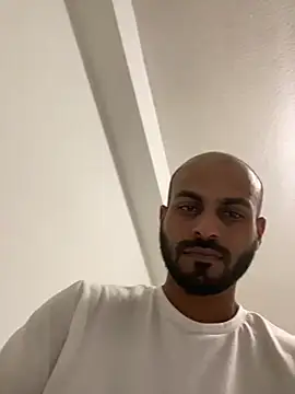 islandvybee55 online show from 14, 12, 2024