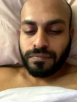 islandvybee55 online show from 18, 4, 2026