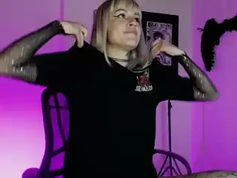 Snapshot of kim_jeins11 chatting on 5, 2, 2025 kim jeins11 online show from 5, 2, 2025