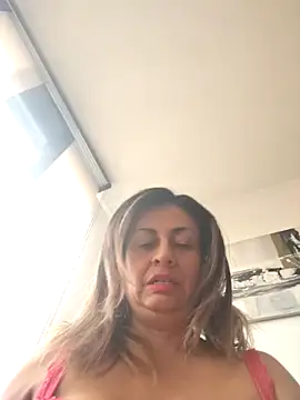 Latiinvenushot online show from 12, 11, 2025