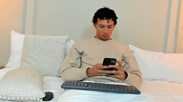 Dominick star online show from 12, 12, 2024