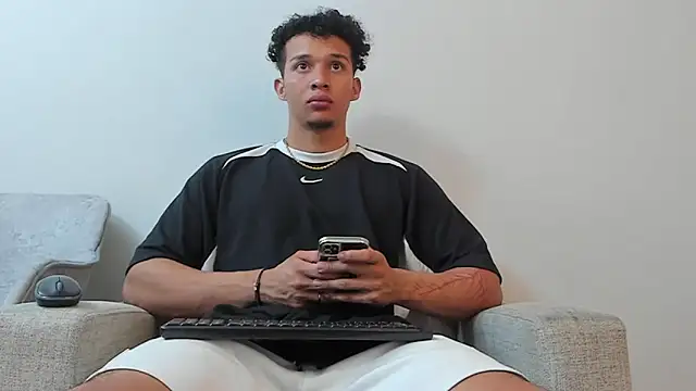 Dominick star online show from 20, 3, 2025