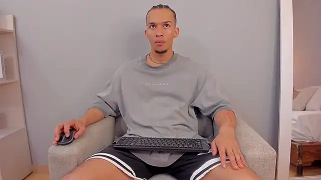 Dominick star online show from 8, 11, 2025