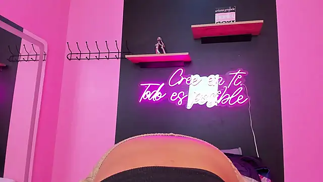 Sofi Fox  online show from 14, 3, 2025