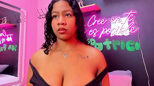 Sofi Fox  online show from 18, 3, 2025