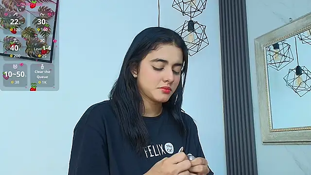 natalia aguirre1 online show from 12, 9, 2025