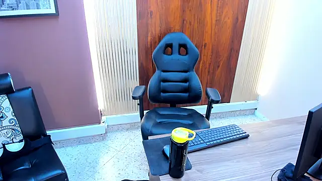 VickyJohnson1 online show from 19, 2, 2025