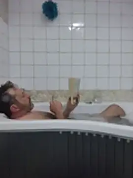 Snapshot of Vernalot_76 chatting on 27, 10, 2025 Vernalot 76 online show from 27, 10, 2025