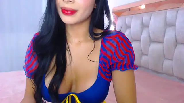 lolaperrys online show from 1, 11, 2025