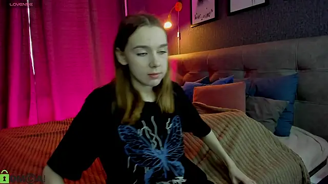 Lesi Moonie01 online show from 28, 2, 2026