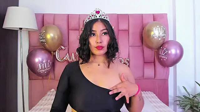 Snapshot of EmmaRossem chatting on 9, 2, 2025 EmmaRossem online show from 9, 2, 2025