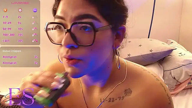 EsmeraldaSantoss online show from 30, 12, 2024