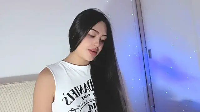 Sweet-Sophiee online show from 23, 5, 2026