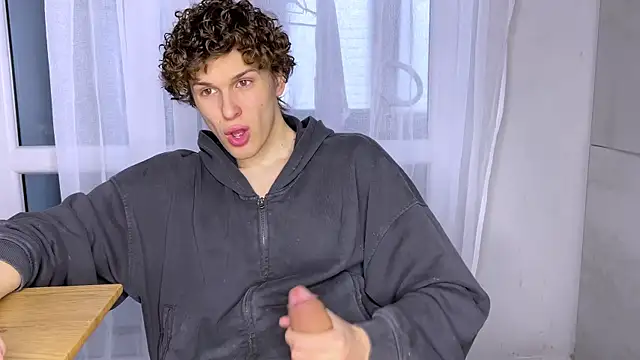 alyx garden online show from 4, 4, 2026