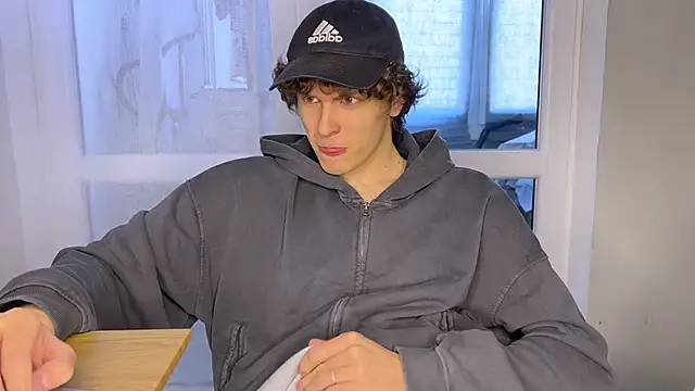 alyx garden online show from 24, 4, 2026