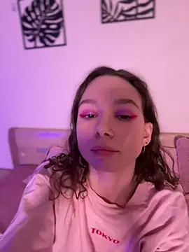 Snapshot of katycrown chatting on 13, 3, 2025 katycrown online show from 13, 3, 2025