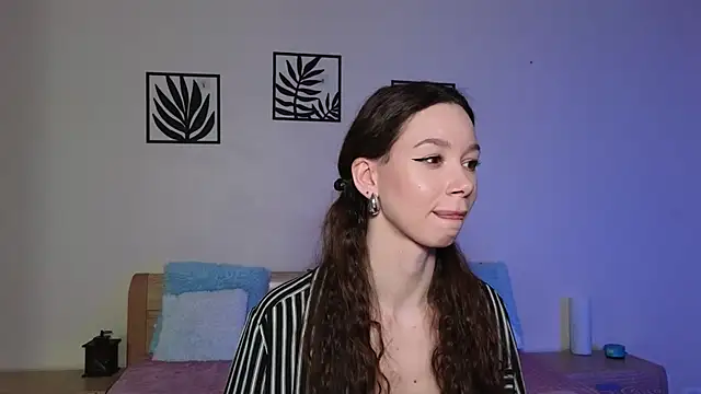 Snapshot of katycrown chatting on 13, 3, 2025 katycrown online show from 13, 3, 2025