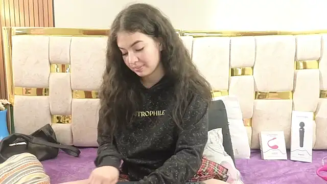 lilimini032 online show from 28, 4, 2026