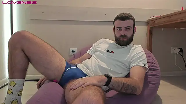 Snapshot of OtisRam chatting on 5, 2, 2025 OtisRam online show from 5, 2, 2025