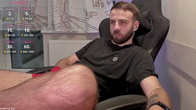 Snapshot of OtisRam chatting on 6, 11, 2025 OtisRam online show from 6, 11, 2025