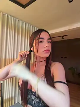 Snapshot of carolynnetrujillo chatting on 2, 7, 2026 carolynnetrujillo online show from 2, 7, 2026