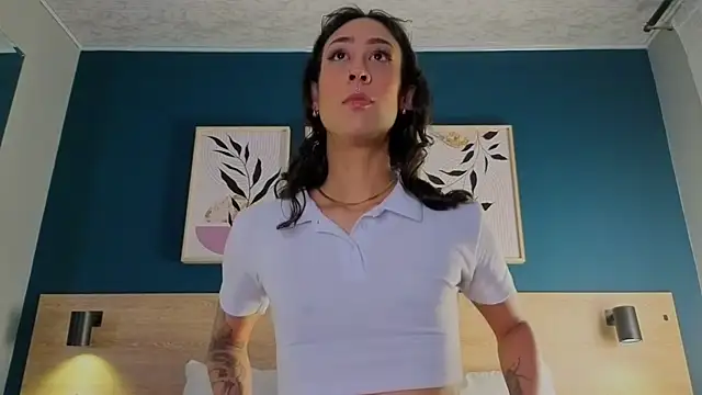 GabyPetit online show from 21, 10, 2025